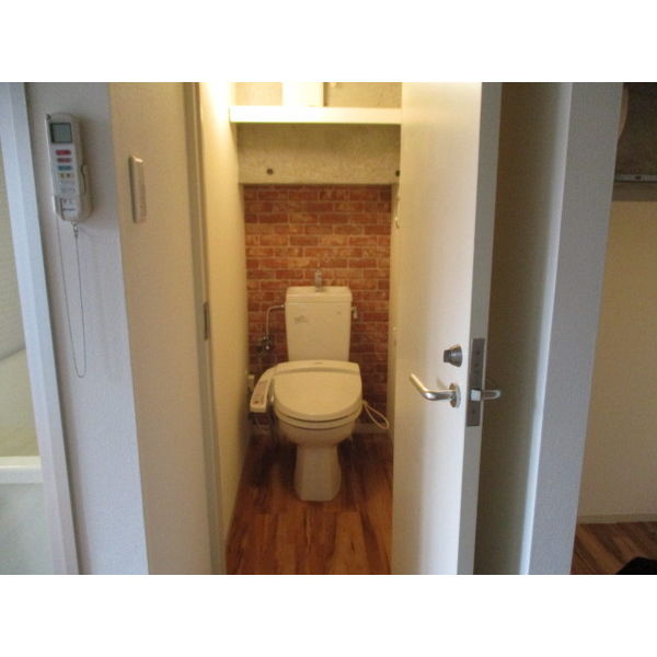 トイレ　トイレもきれいです