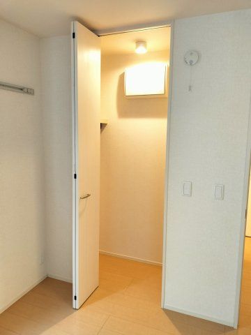 収納　別のお部屋の写真です