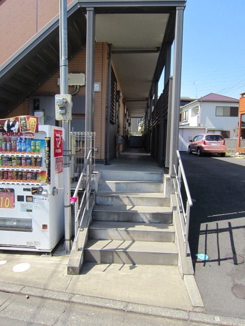 エントランス　★アパート入口です★