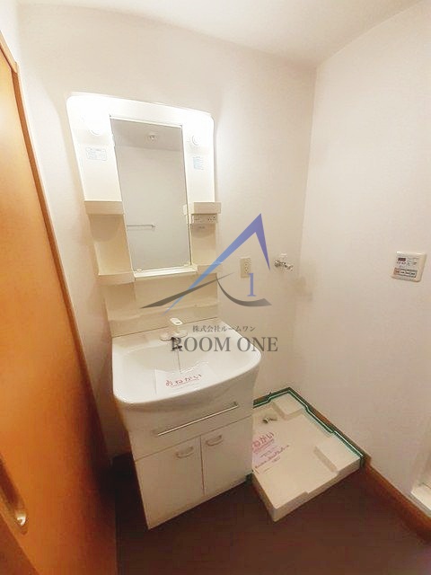 洗面設備　洗面台です。