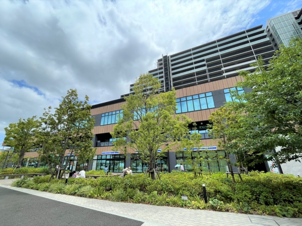 ショッピングセンター　SoCoLa日吉(ソコラ日吉)（ショッピングセンター）まで332m