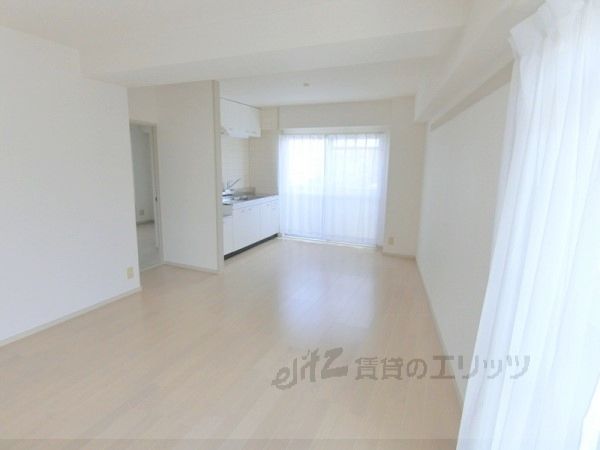 居室・リビング　リビング