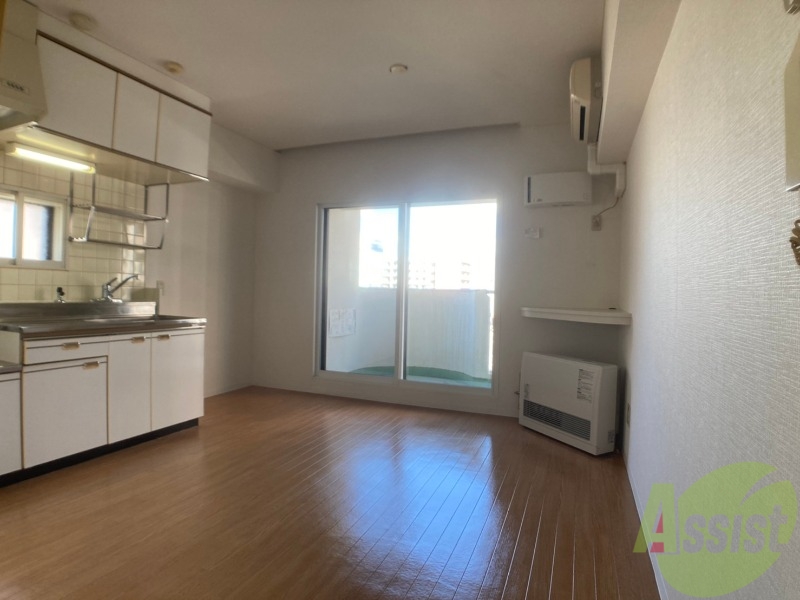 居室・リビング　広くてキレイなお部屋が広がっていて、充実した生活が送れそう。