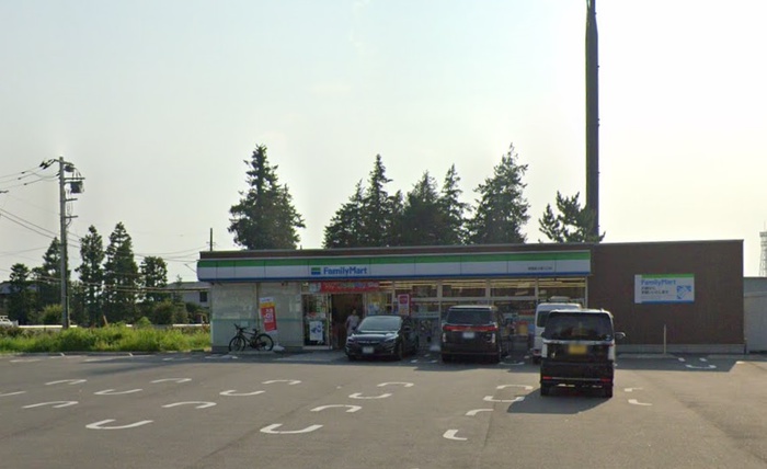 コンビニ　ローソン（コンビニ）まで583m