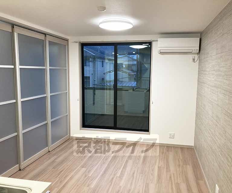 居室・リビング　明るいお部屋