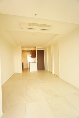 居室・リビング　※別部屋の参考写真です。