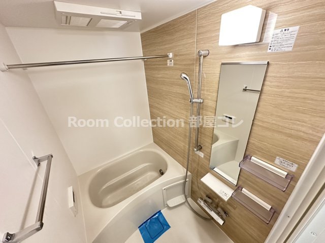 バス・シャワールーム　※同物件他部屋写真 反転、色違いの場合有 現況優先