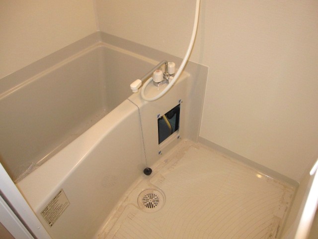 バス・シャワールーム　建築中