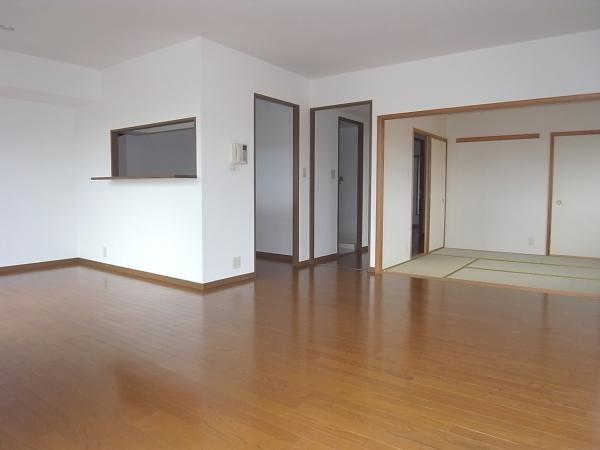 居室・リビング　内装