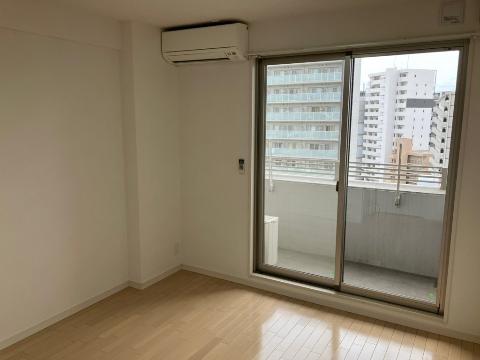 居室・リビング　室内