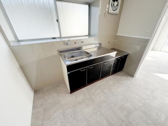 キッチン　2口コンロ設置OK♪