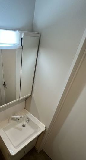 洗面設備　同仕様