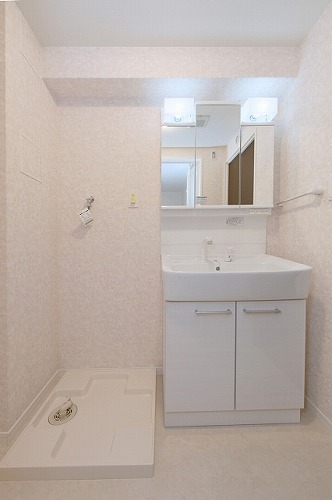 洗面設備　掲載室内写真：現況優先