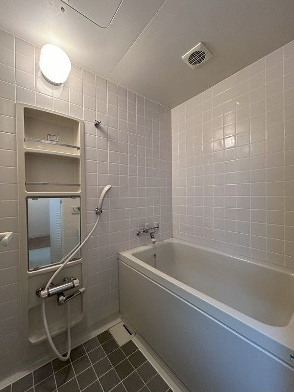 バス・シャワールーム　※全て別号室のお写真。内装等参考にしてください。