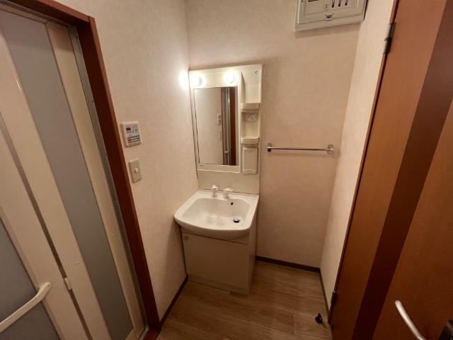 洗面設備　洗髪洗面化粧台