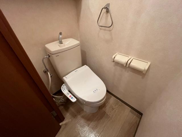 トイレ　シャワー付トイレ