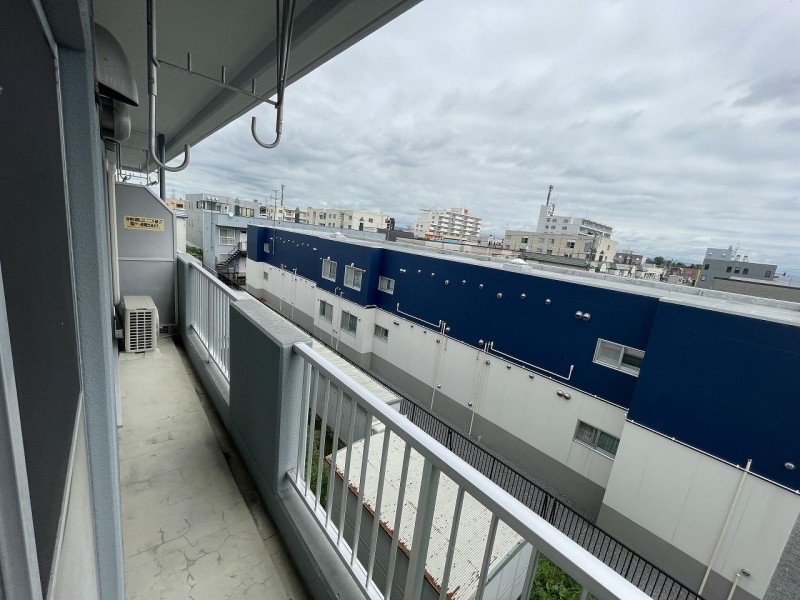 バルコニー　バルコニー