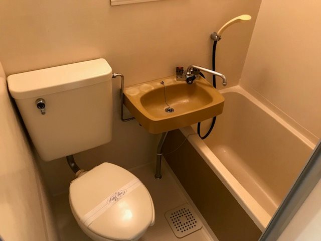 バス・シャワールーム　※ 別部屋の写真です☆