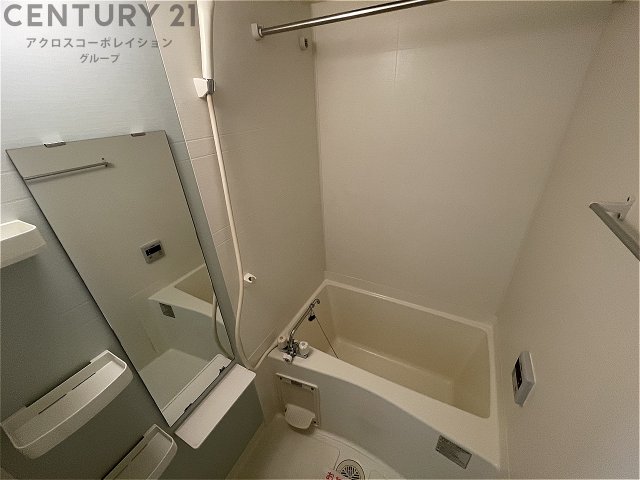 バス・シャワールーム　浴室乾燥機付きで便利！