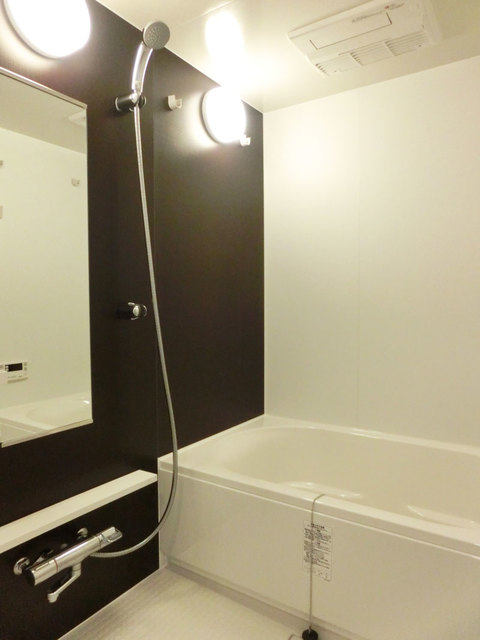 バス・シャワールーム　※写真は同タイプ住戸です。