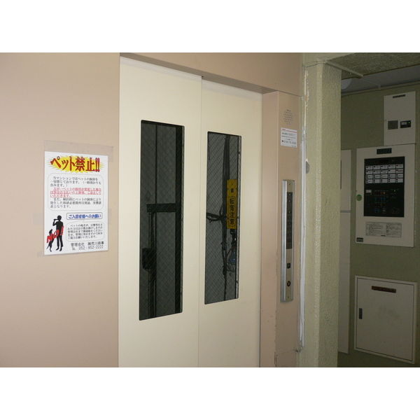 その他　エレベーター