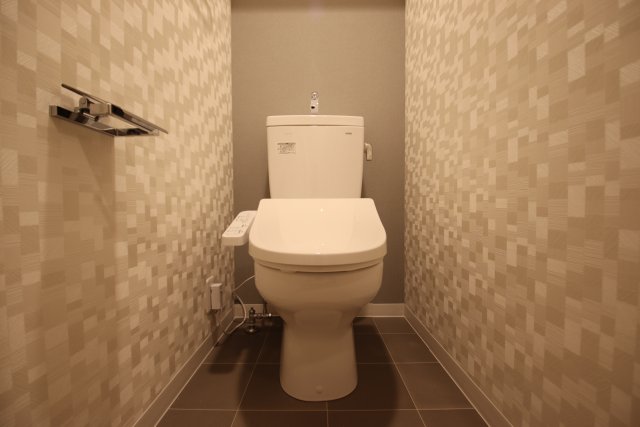 トイレ　※別号室の参考写真です