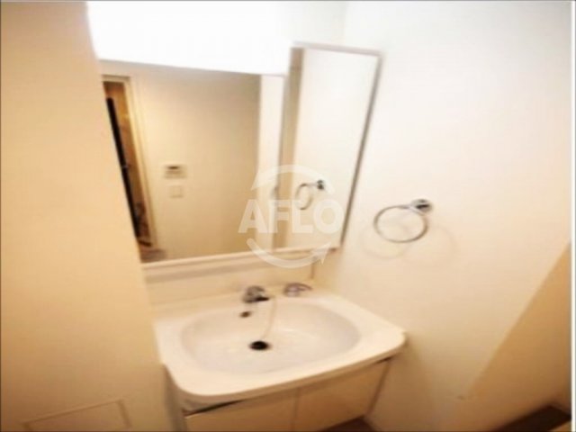 洗面設備　ファーストフィオーレ心斎橋イースト　独立洗面台