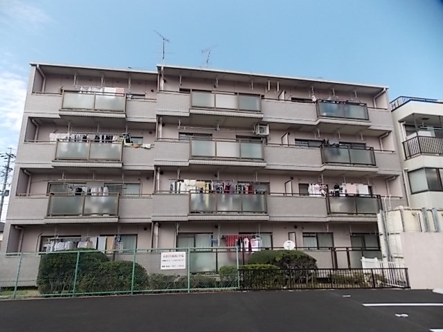 建物外観　外観は落ち着いています