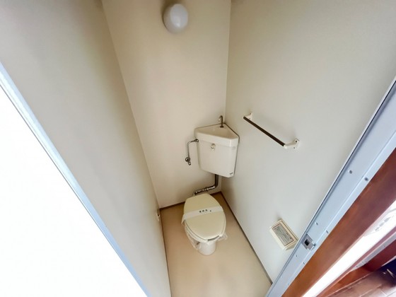 トイレ　※別部屋の写真です