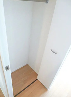 収納　別部屋の写真を使用しております。