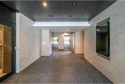 ロビー　オートロック完備