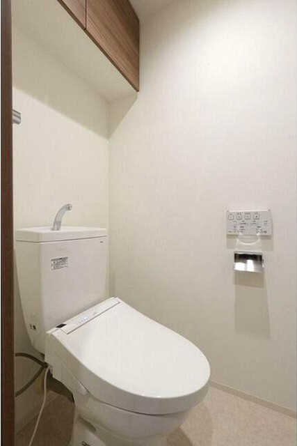 トイレ　温水洗浄便座完備