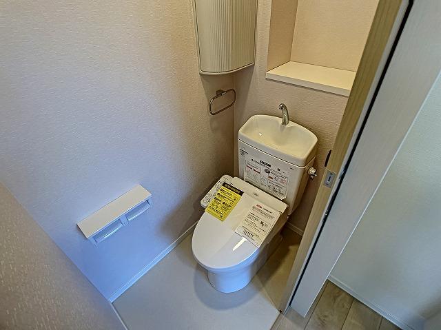 トイレ　トイレ