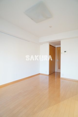 居室・リビング　使いやすい形の為、レイアウトを楽しめます♪