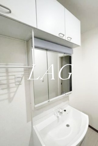 洗面設備　洗面台です。