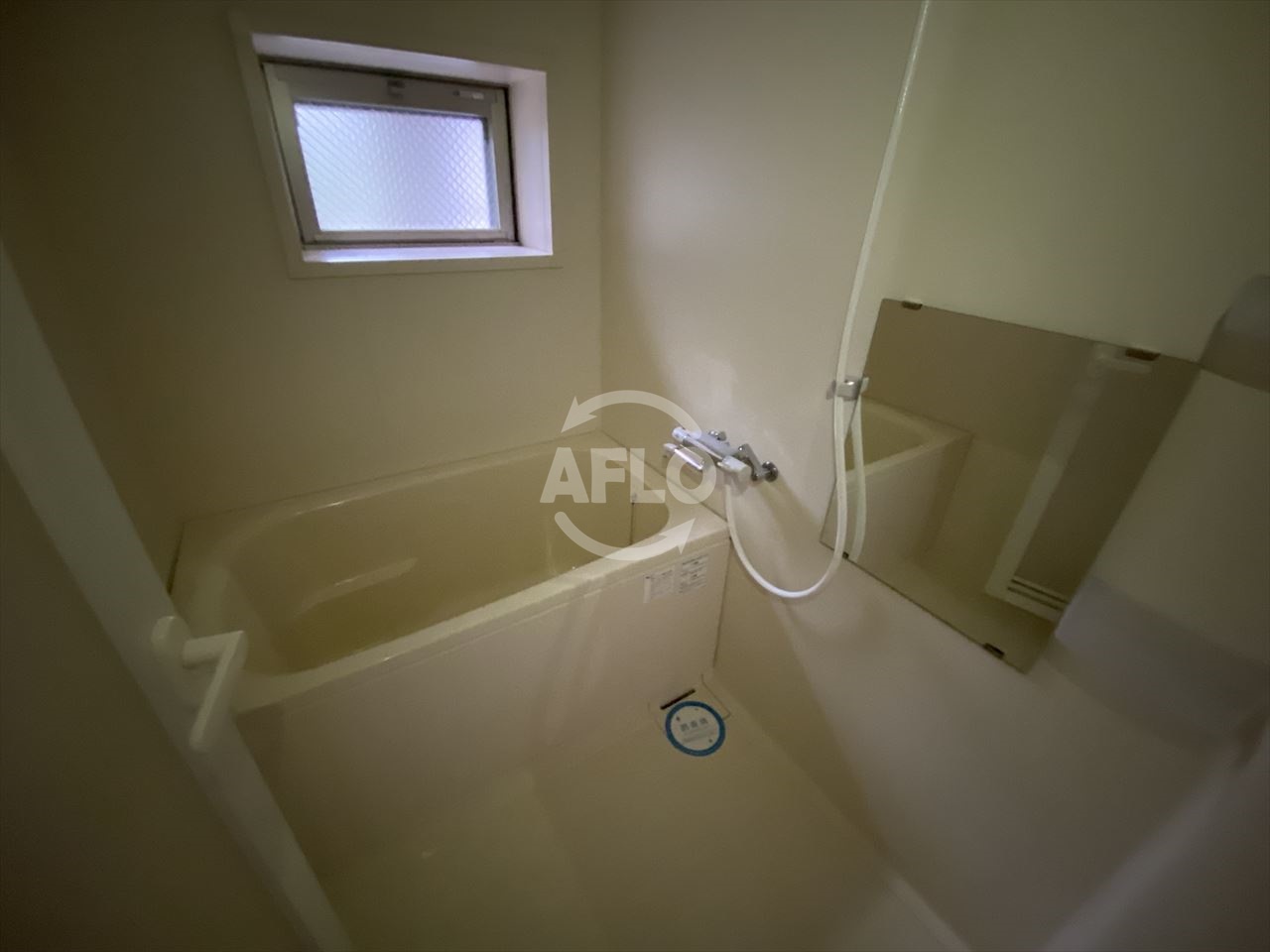 バス・シャワールーム　KDX堺筋本町レジデンス　浴室