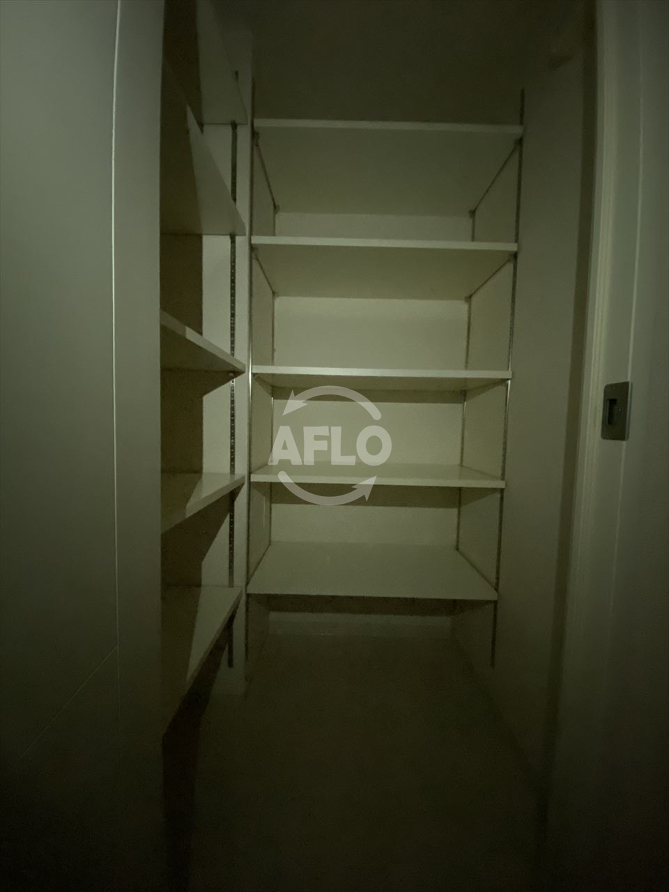 収納　KDX堺筋本町レジデンス　シューズクローゼット