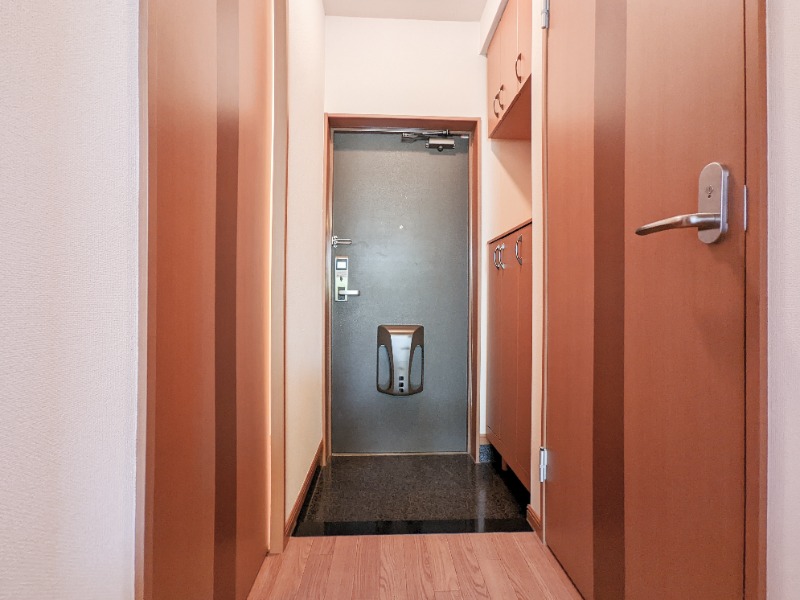 玄関　図面と現状に相違がある場合には現状を優先