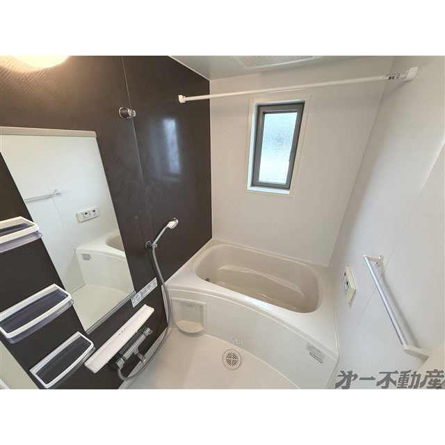 バス・シャワールーム　バスルーム