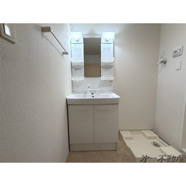 洗面設備　洗髪洗面化粧台