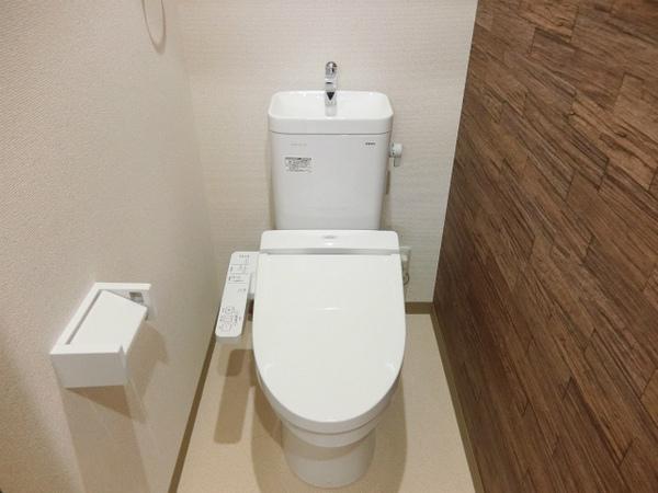 トイレ　ウォシュレット付きです！