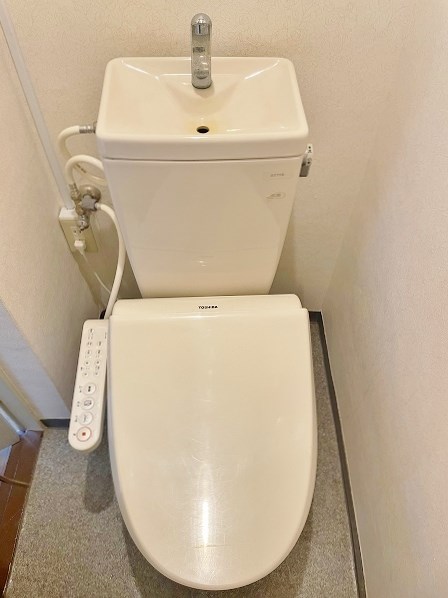 トイレ　★温水洗浄便座★