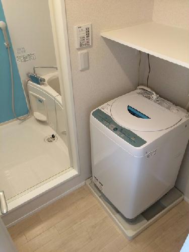 洗面設備　脱衣所です