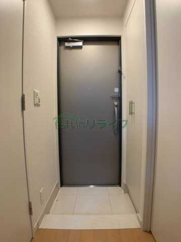 玄関　別階層の参考写真になります。