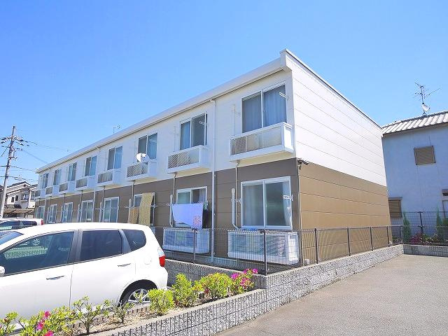 建物外観　落ち着いた雰囲気の外観です