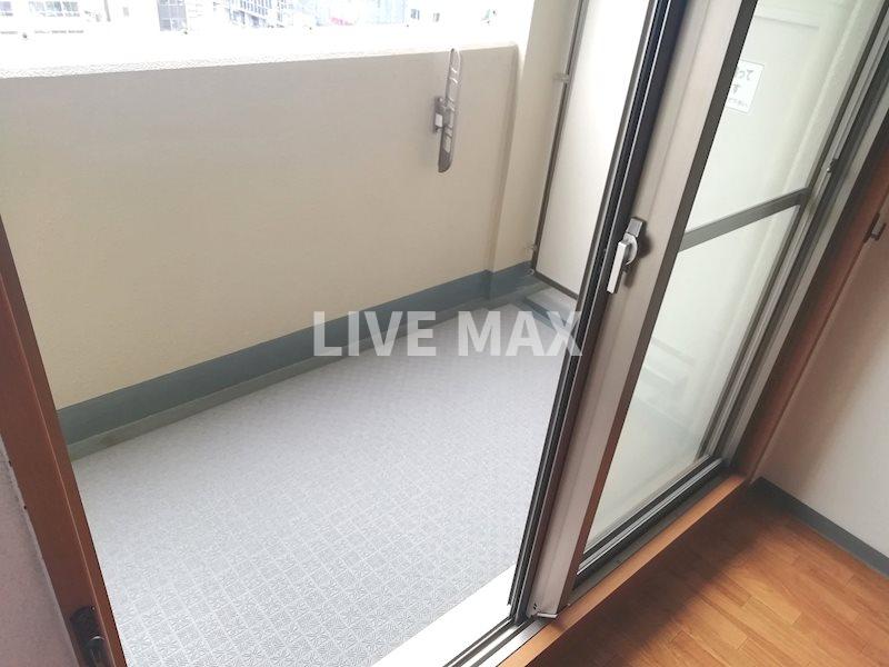 バルコニー　※別部屋のお写真になります