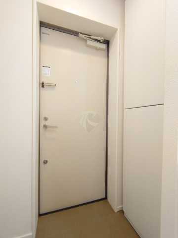 玄関　エルシア中野