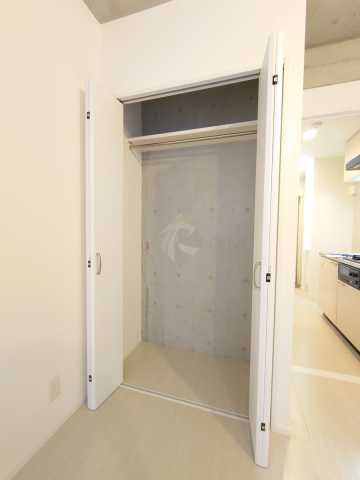 収納　エルシア中野