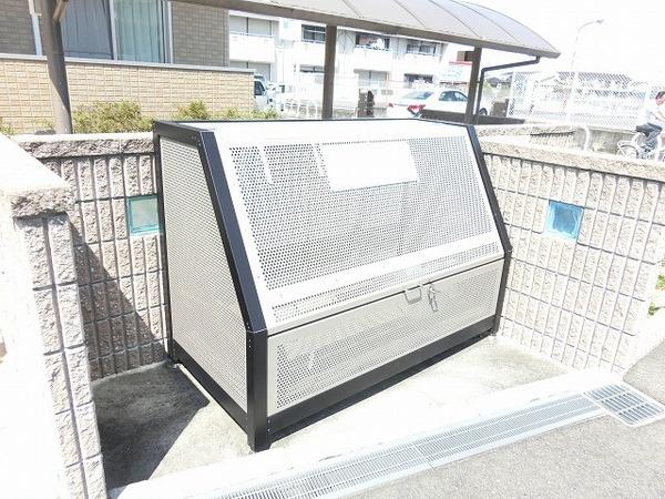 その他共有部分　ゴミ置き場！