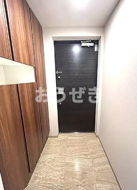 玄関　※同仕様参考写真